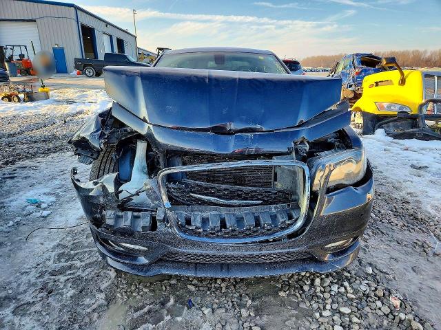 2018 Chrysler 300 მანქანა იყიდება აუქციონზე, vin: 2C3CCABG6JH266760, აუქციონის ნომერი: 76193895
