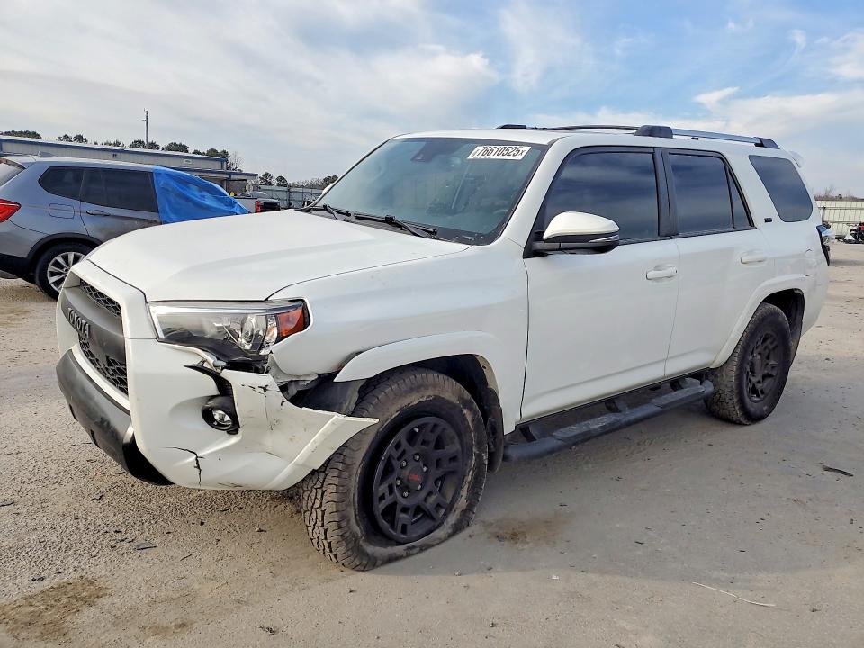 76610525 :رقم المزاد ، JTENU5JR3N6078423 vin ، 2022 Toyota 4runner مزاد بيع