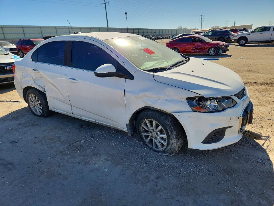 2018 Chevrolet Sonic მანქანა იყიდება აუქციონზე, vin: 1G1JD5SH7J4120650, აუქციონის ნომერი: 75651385