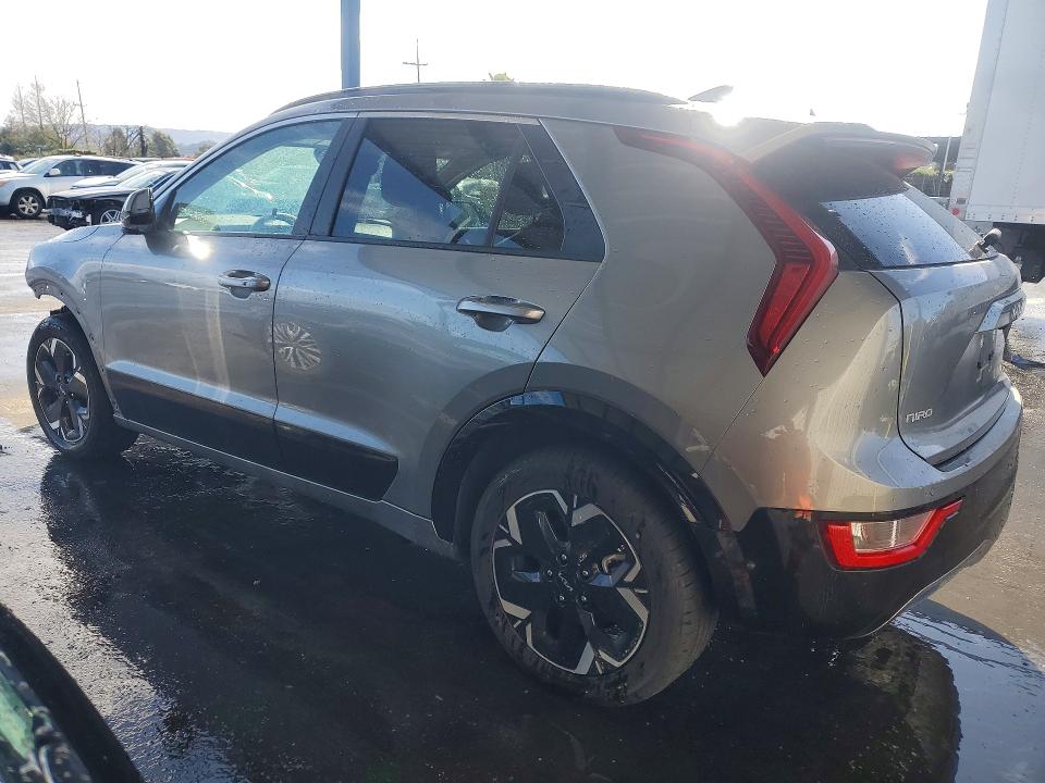 45892146 :رقم المزاد ، KNDCR3L18P5029879 vin ، 2023 Kia Niro مزاد بيع