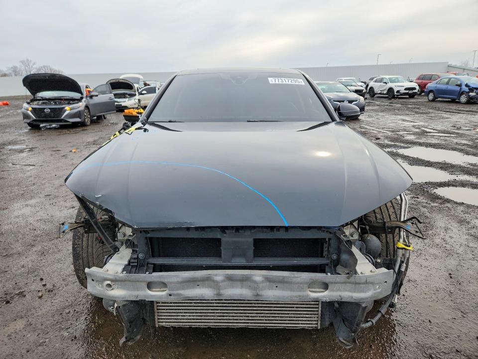 Продажа на аукционе авто 2019 Audi A4, vin: WAUENAF43KA015500, номер лота: 77317295