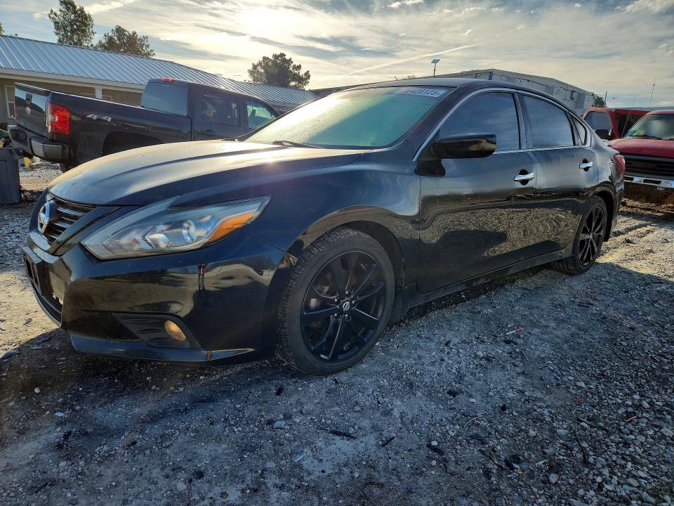 76428125 :رقم المزاد ، 1N4AL3AP4JC247844 vin ، 2018 Nissan Altima 2.5 مزاد بيع