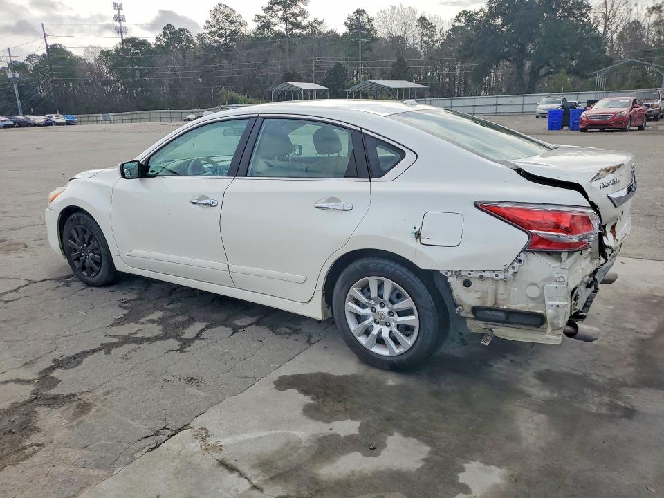 2015 Nissan Altima მანქანა იყიდება აუქციონზე, vin: 1N4AL3AP1FC283336, აუქციონის ნომერი: 77563975