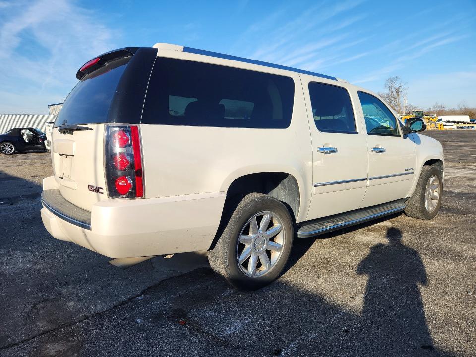 Продажа на аукционе авто 2014 Gmc Yukon Xl, vin: 1GKS2MEF7ER239124, номер лота: 76809815