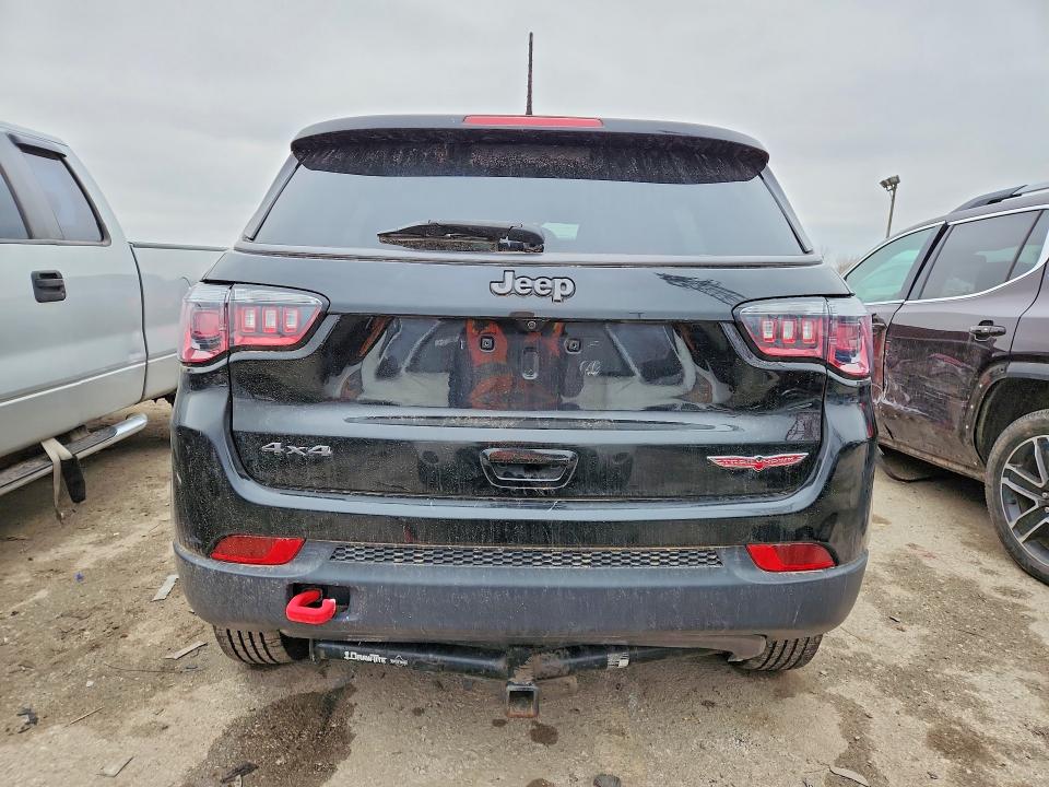 2018 Jeep Compass მანქანა იყიდება აუქციონზე, vin: 3C4NJDDB1JT485839, აუქციონის ნომერი: 77017685