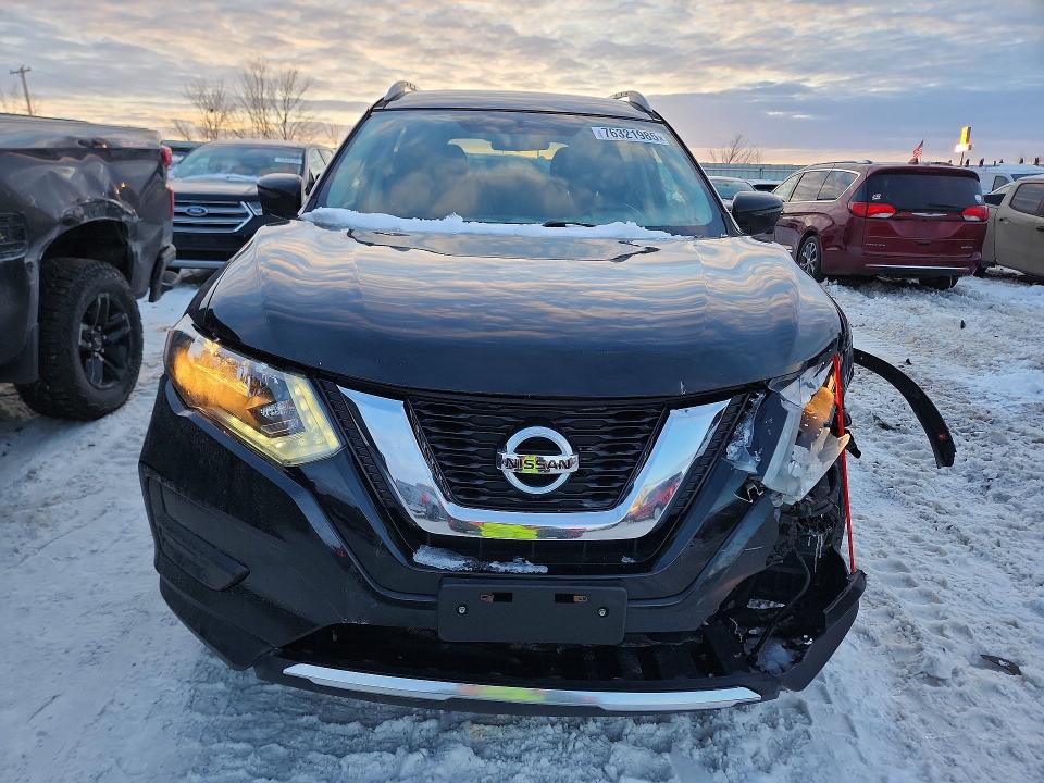 76321985 :رقم المزاد ، 5N1AT2MM1HC730624 vin ، 2017 Nissan Rogue مزاد بيع