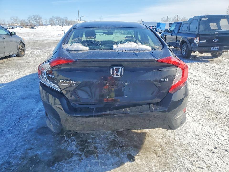 77573855 :رقم المزاد ، 2HGFC2F60JH015671 vin ، 2018 Honda Civic مزاد بيع