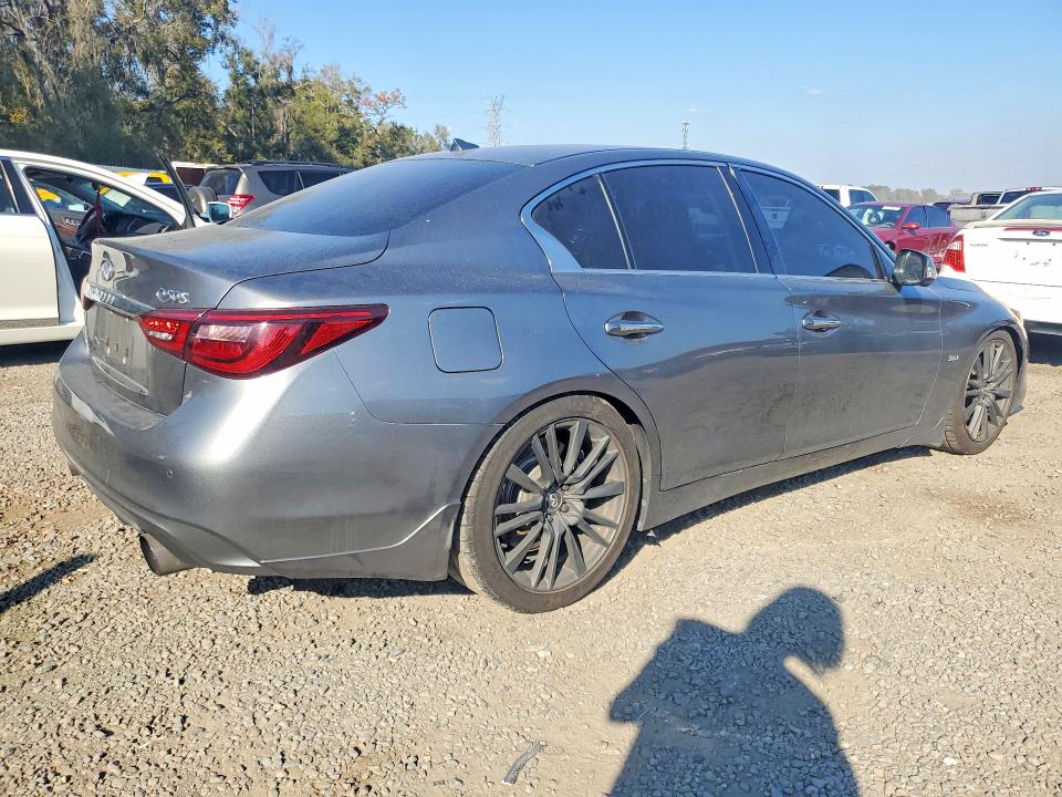 77013445 :رقم المزاد ، JN1EV7AP2JM351355 vin ، 2018 Infiniti Q50 مزاد بيع