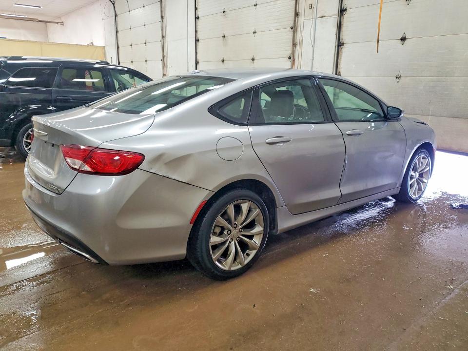 77273185 :رقم المزاد ، 1C3CCCBB0FN721892 vin ، 2015 Chrysler 200 مزاد بيع