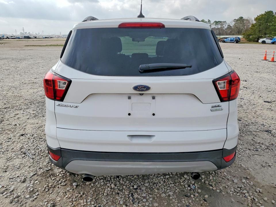 Продаж на аукціоні авто 2019 Ford Escape, vin: 1FMCU0HD4KUA62551, номер лоту: 77954545