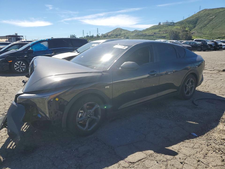 78550075 :رقم المزاد ، 3KPFT4DE7SE180599 vin ، 2025 Kia K4 مزاد بيع