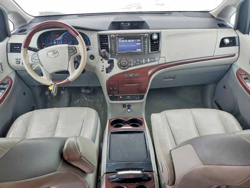 Aukcja sprzedaży 2011 Toyota Sienna, vin: 5TDYK3DC1BS170161, numer aukcji: 75733605