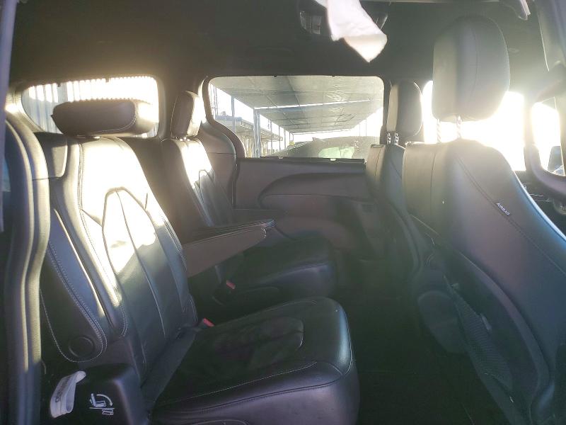 77232995 :رقم المزاد ، 2C4RC1BG4JR198250 vin ، 2018 Chrysler Pacifica مزاد بيع