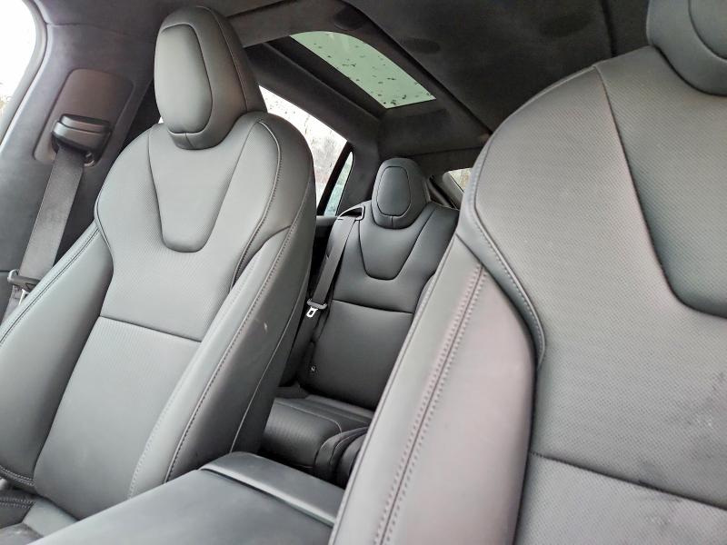 76167595 :رقم المزاد ، 7SAXCDE51TF476106 vin ، 2026 Tesla Model X مزاد بيع