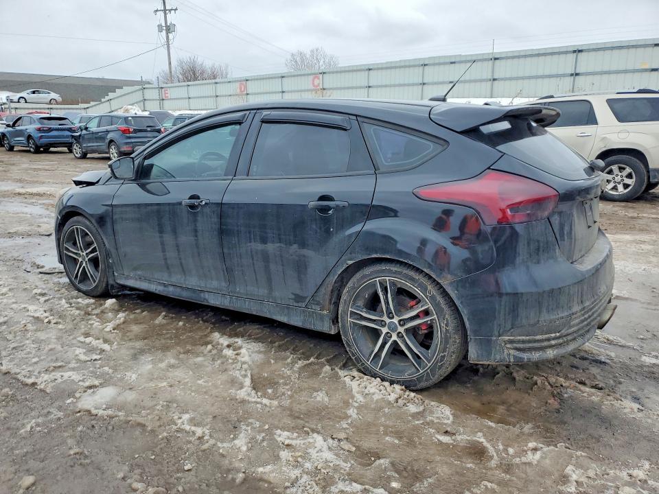 2016 Ford Focus მანქანა იყიდება აუქციონზე, vin: 1FADP3L92GL388677, აუქციონის ნომერი: 76587025