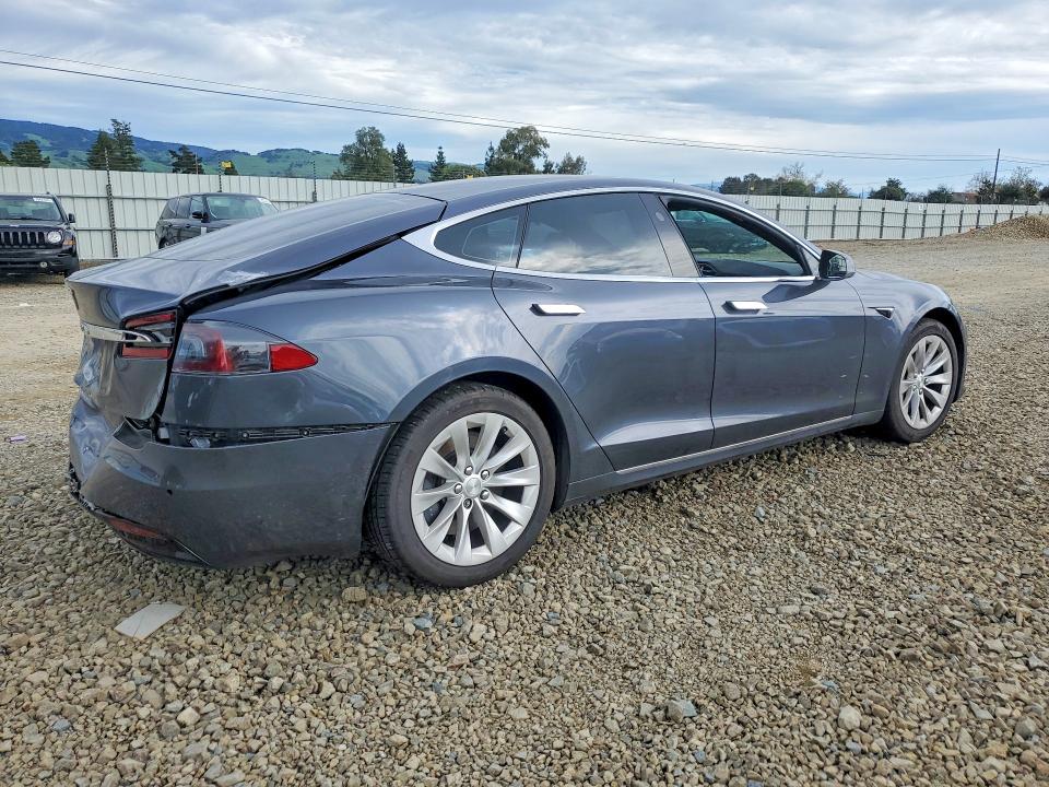 Aukcja sprzedaży 2017 Tesla Model S, vin: 5YJSA1E10HF175438, numer aukcji: 78839825