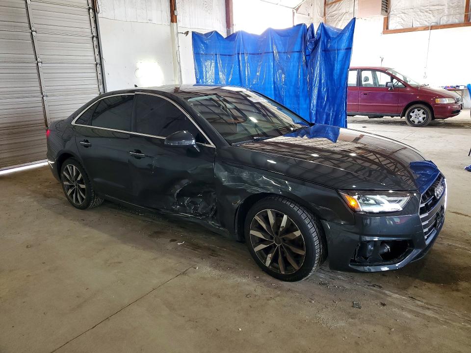 77597975 :رقم المزاد ، WAUABBF42NN000108 vin ، 2022 Audi A4 مزاد بيع