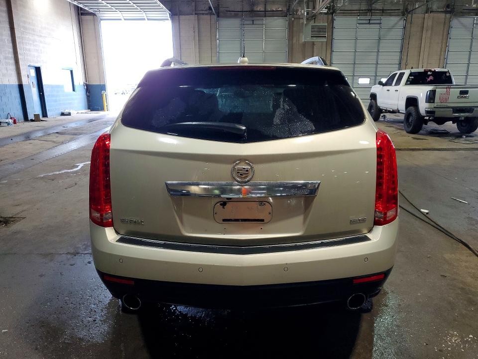 76621235 :رقم المزاد ، 3GYFNBE30FS600068 vin ، 2015 Cadillac Srx مزاد بيع