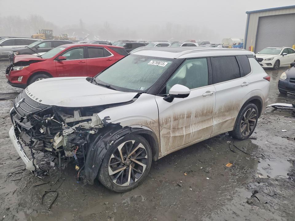 Продаж на аукціоні авто 2022 Mitsubishi Outlander, vin: JA4J4VA88NZ028703, номер лоту: 76799615