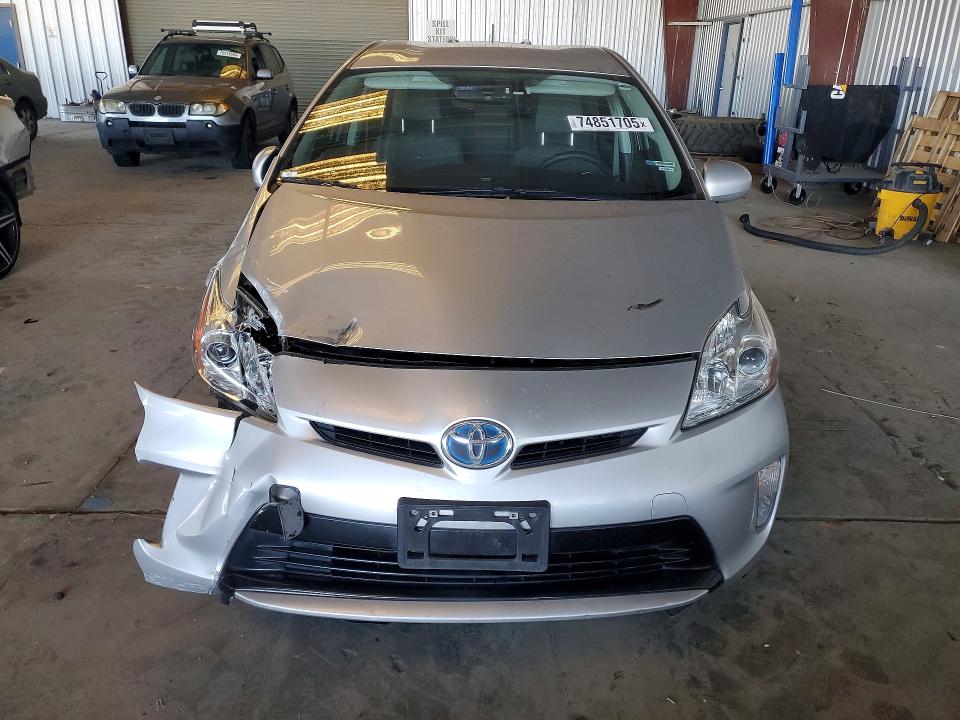 74851705 :رقم المزاد ، JTDKN3DU5F1970762 vin ، 2015 Toyota Prius مزاد بيع