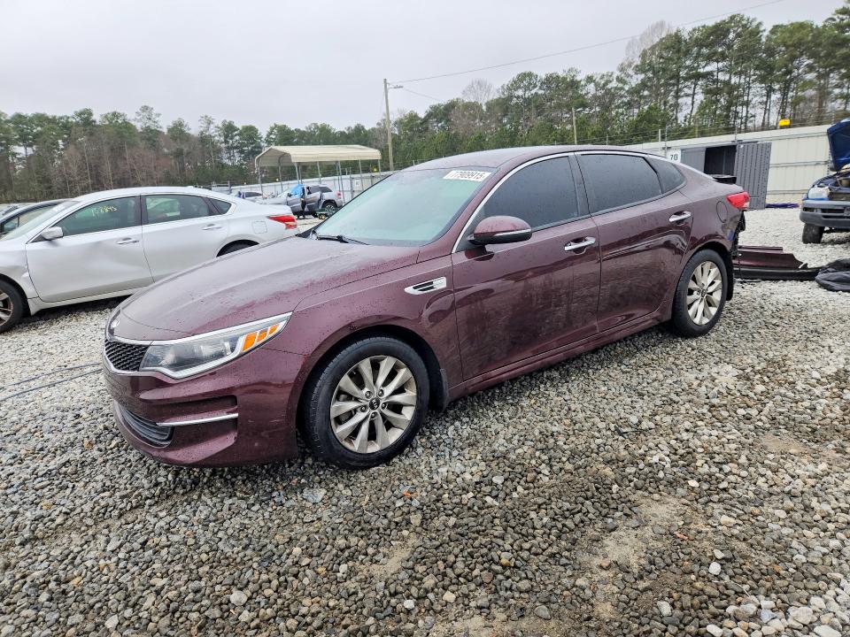 2018 Kia Optima მანქანა იყიდება აუქციონზე, vin: 5XXGT4L35JG263040, აუქციონის ნომერი: 77909915
