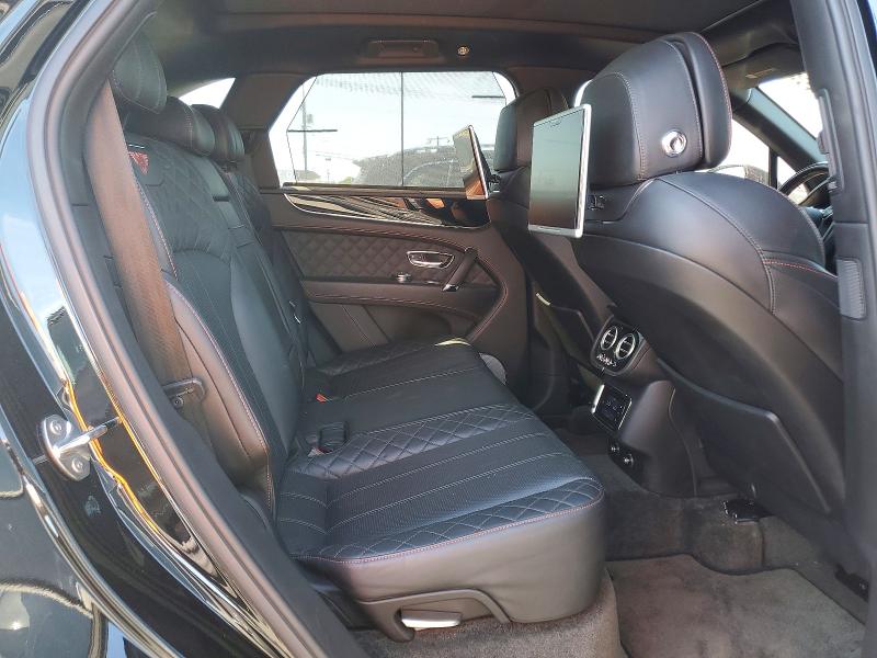 78728995 :رقم المزاد ، SJAAC2ZV6HC015085 vin ، 2017 Bentley Bentayga مزاد بيع