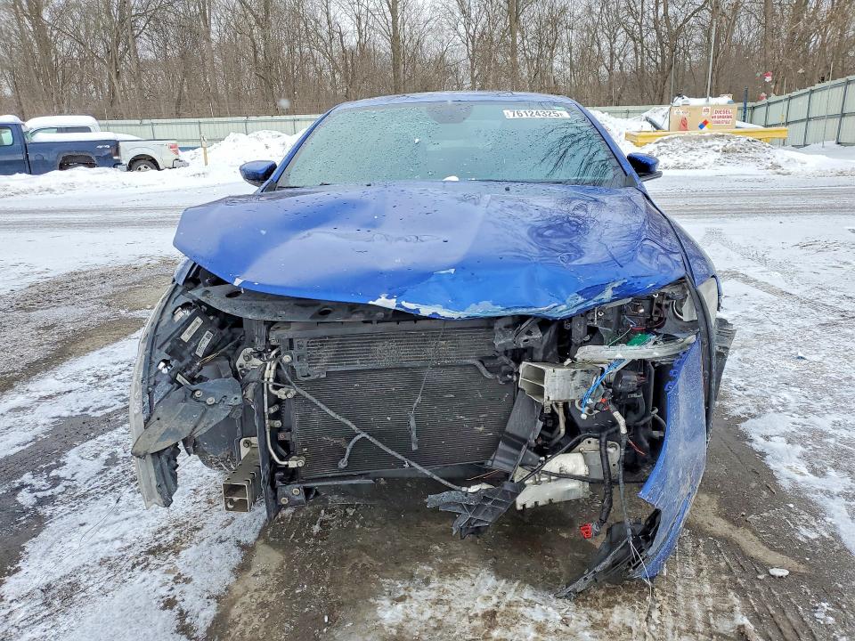 76124325 :رقم المزاد ، 1C3CCCBG9FN735639 vin ، 2015 Chrysler 200 مزاد بيع