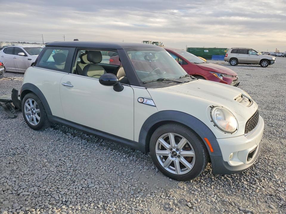 Продажа на аукционе авто 2011 Mini Cooper, vin: WMWSV3C52BTY23076, номер лота: 75858595