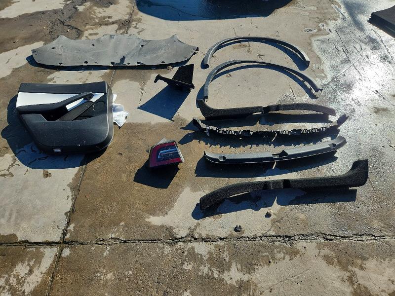 Продажа на аукционе авто 2021 Tesla Model Y, vin: 5YJYGDEE8MF302752, номер лота: 75853555