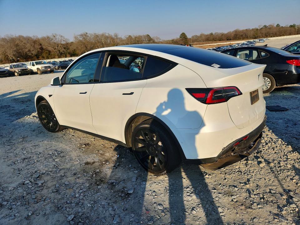 Продажа на аукционе авто 2022 Tesla Model Y, vin: 7SAYGDEEXNF364089, номер лота: 76716125