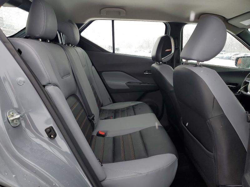 76077205 :رقم المزاد ، 3N1CP5DV4NL520808 vin ، 2022 Nissan Kicks مزاد بيع