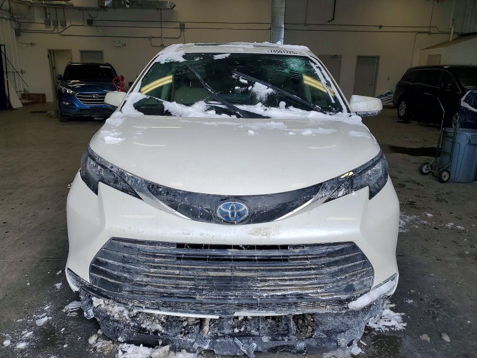 Продажа на аукционе авто 2021 Toyota Sienna, vin: 5TDGRKEC0MS009836, номер лота: 74501725