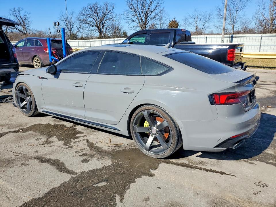 70286784 :رقم المزاد ، WUABWCF57KA903659 vin ، 2019 Audi Rs5 مزاد بيع