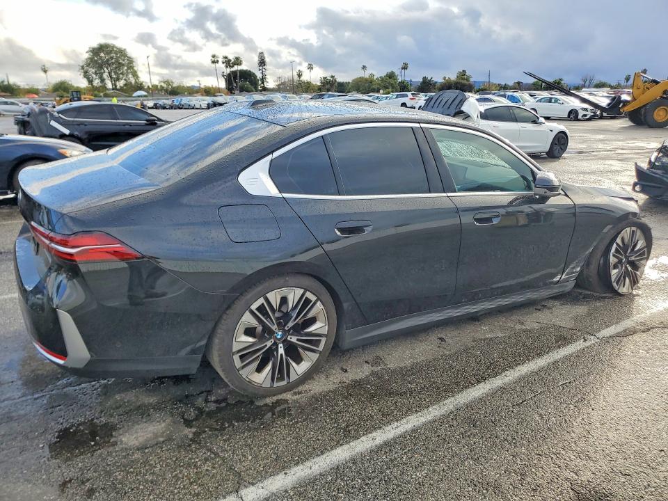 2025 Bmw 530 მანქანა იყიდება აუქციონზე, vin: WBA43FJ03SCU16102, აუქციონის ნომერი: 77582045