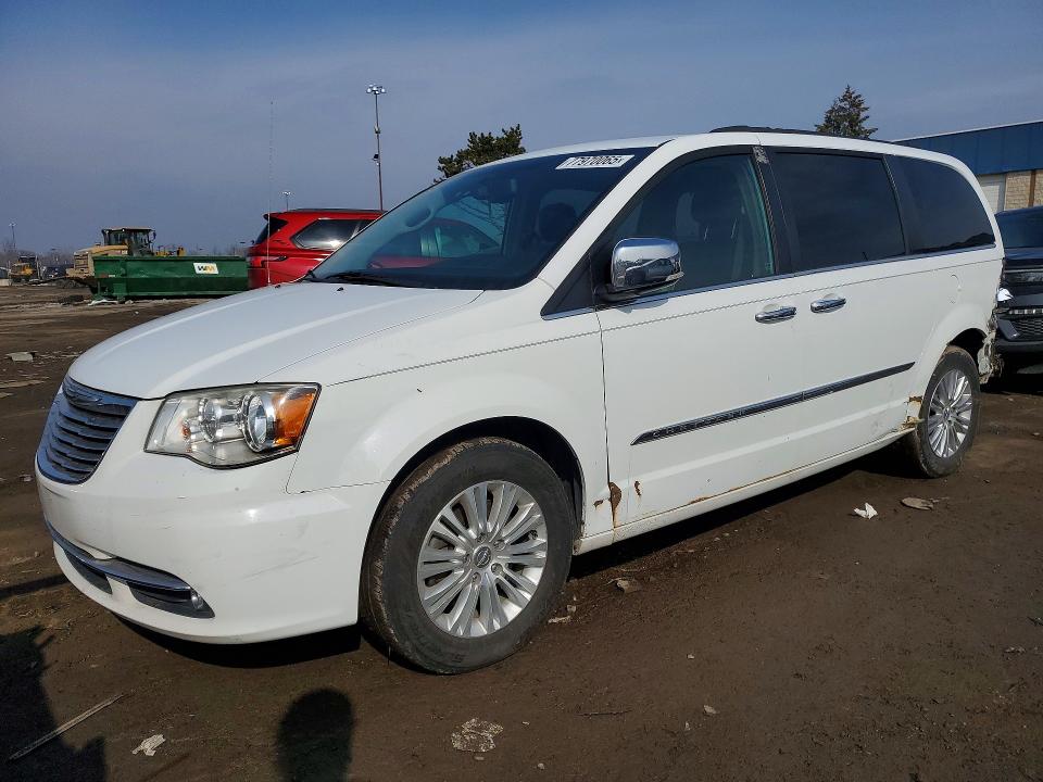 Продажа на аукционе авто 2015 Chrysler Town & Country, vin: 2C4RC1CG4FR657279, номер лота: 77970065