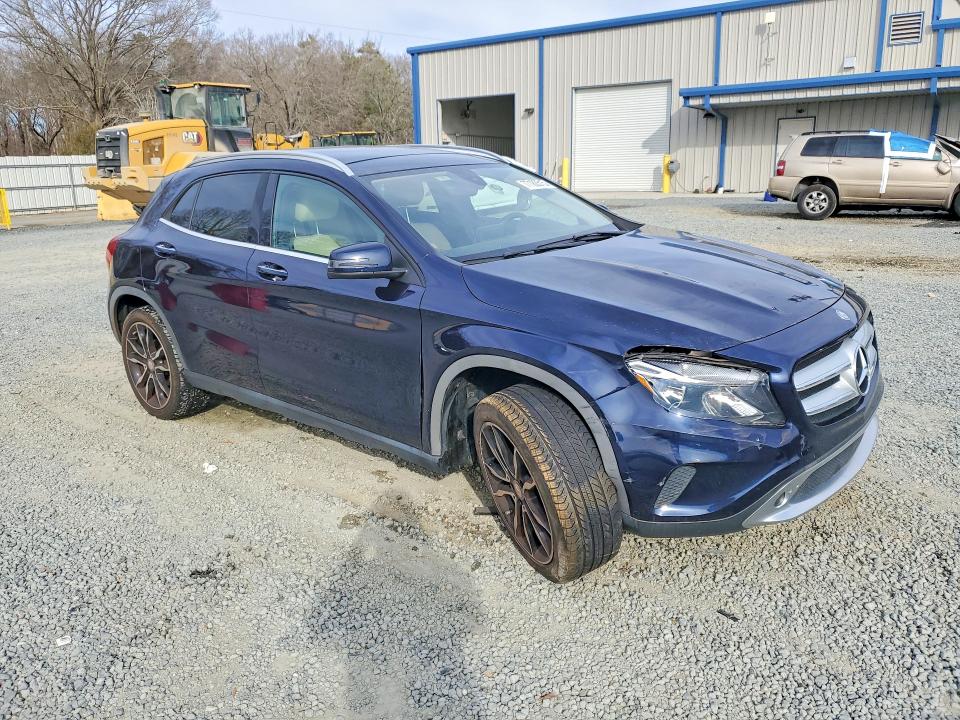 77183515 :رقم المزاد ، WDCTG4EB0HJ350402 vin ، 2017 Mercedes-benz Gla مزاد بيع