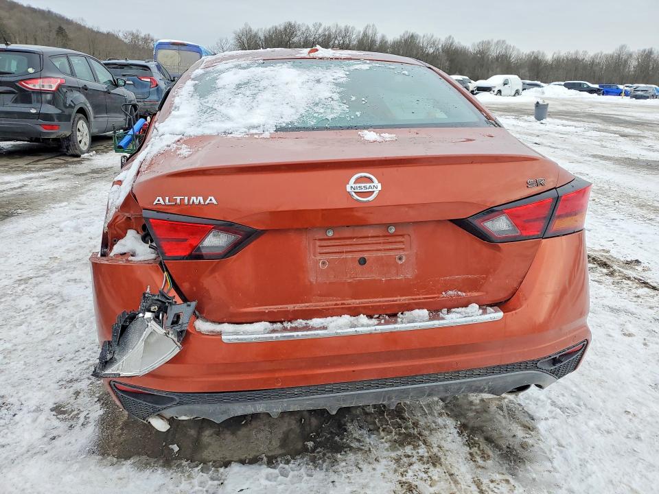 76440615 :رقم المزاد ، 1N4BL4CV4MN406845 vin ، 2021 Nissan Altima مزاد بيع