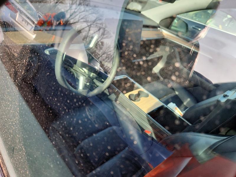 76406605 :رقم المزاد ، 7SAYGDEE1PF687739 vin ، 2023 Tesla Model Y مزاد بيع