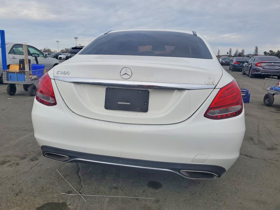 Продажа на аукционе авто 2018 Mercedes-benz C, vin: 55SWF4JB9JU258583, номер лота: 76943385