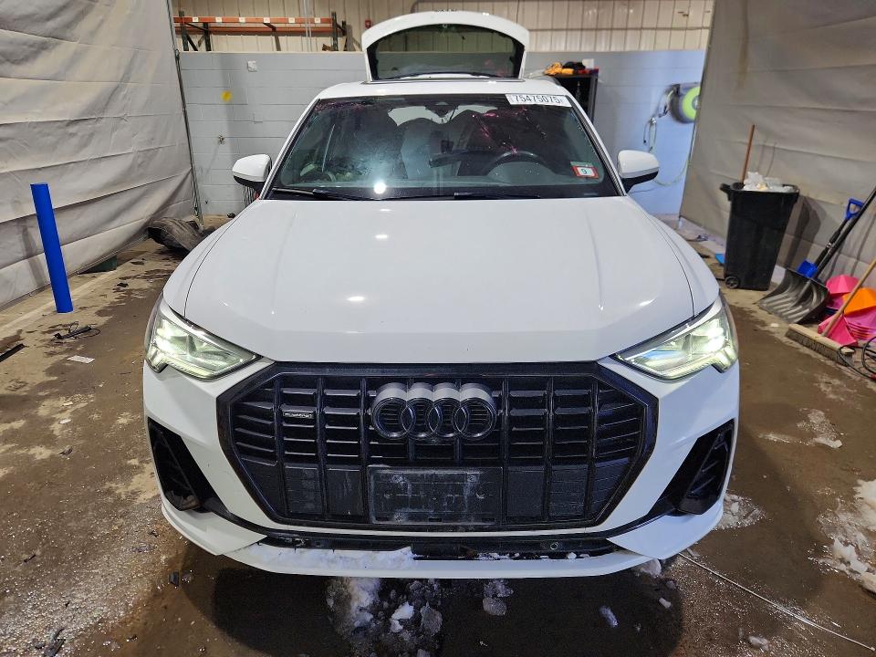 2022 Audi Q3 მანქანა იყიდება აუქციონზე, vin: WA1EECF33N1031717, აუქციონის ნომერი: 75475075