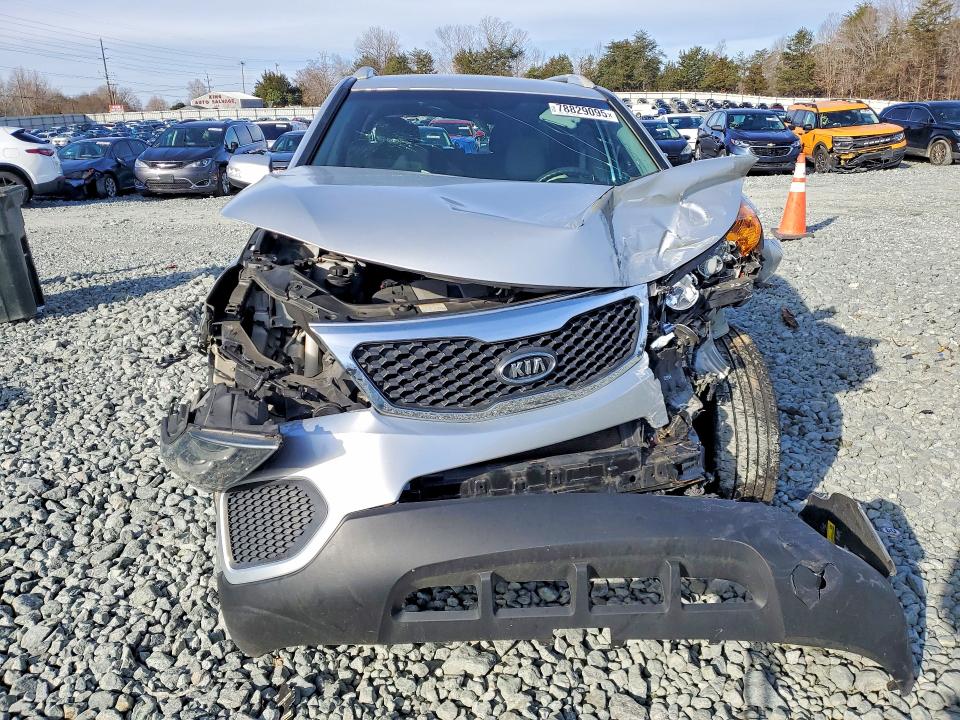 2012 Kia Sorento მანქანა იყიდება აუქციონზე, vin: 5XYKTDA2XCG287613, აუქციონის ნომერი: 78829095