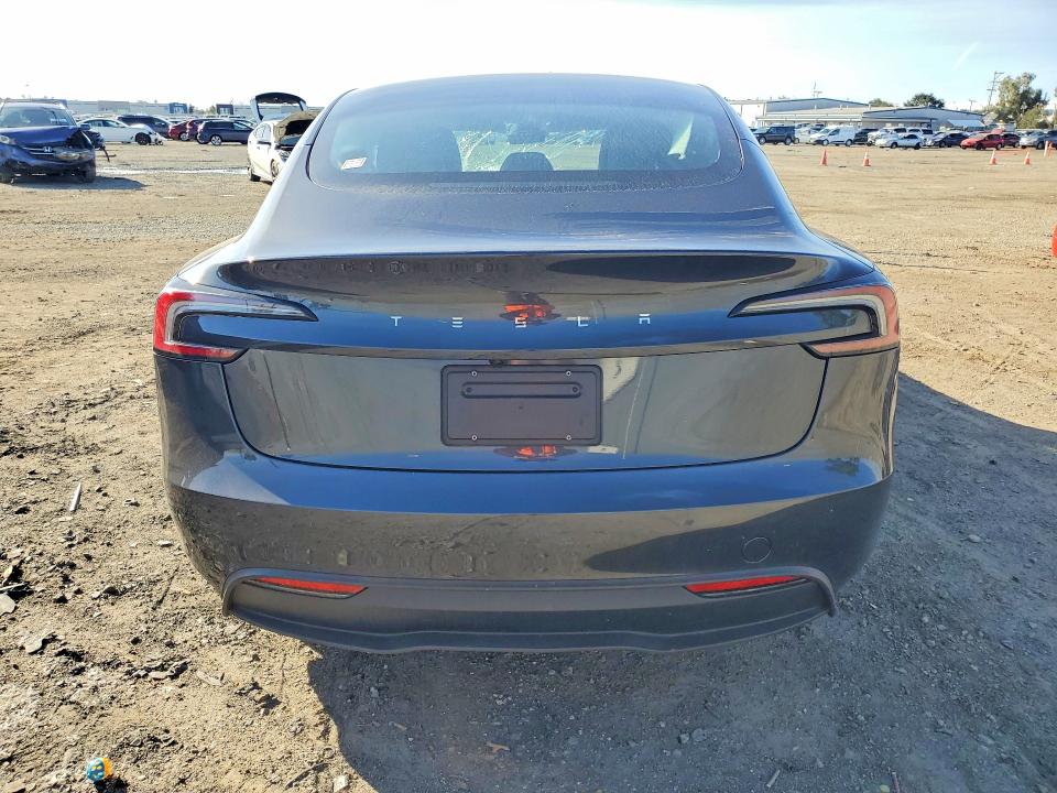 Продаж на аукціоні авто 2025 Tesla Model 3, vin: 5YJ3E1EAXSF051872, номер лоту: 78723925