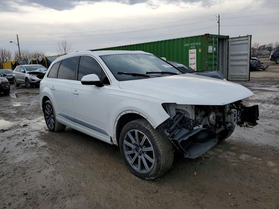 Продажа на аукционе авто 2017 Audi Q7, vin: WA1LAAF73HD035313, номер лота: 77579935