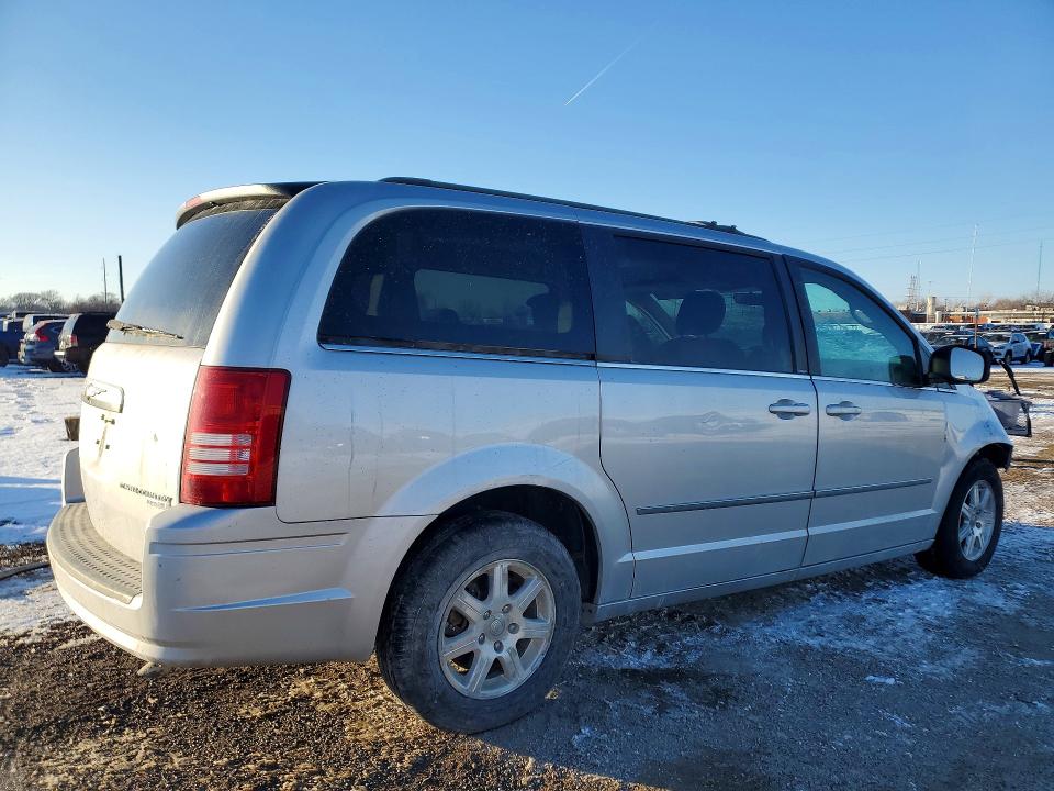76010745 :رقم المزاد ، 2A4RR5D14AR104019 vin ، 2010 Chrysler Town & Country مزاد بيع