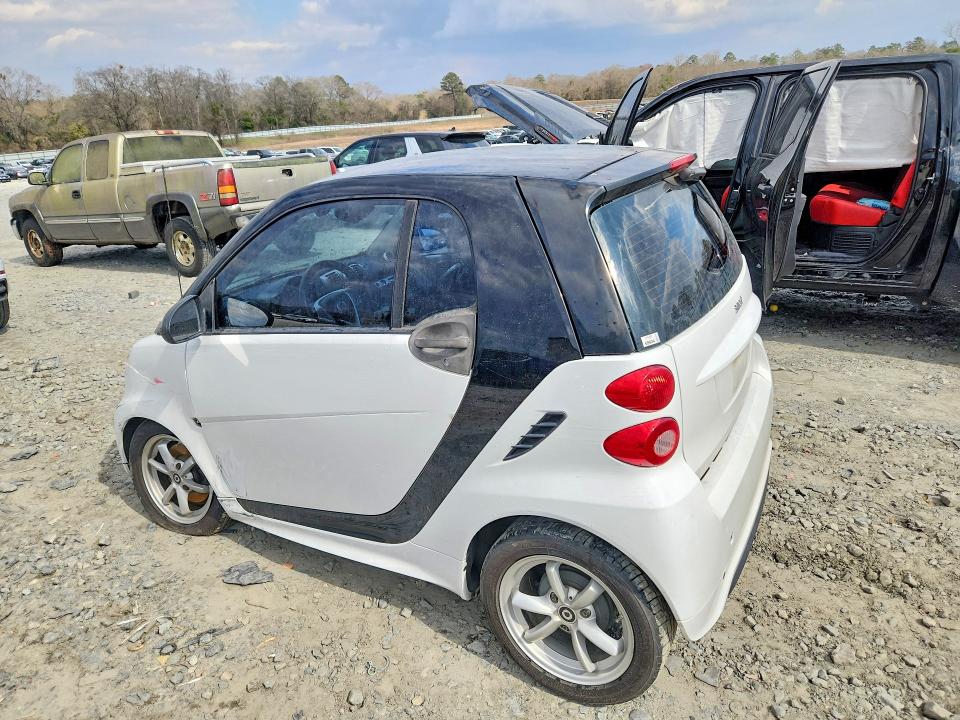 Продажа на аукционе авто 2015 Smart Fortwo, vin: WMEEJ3BA3FK814300, номер лота: 77653775