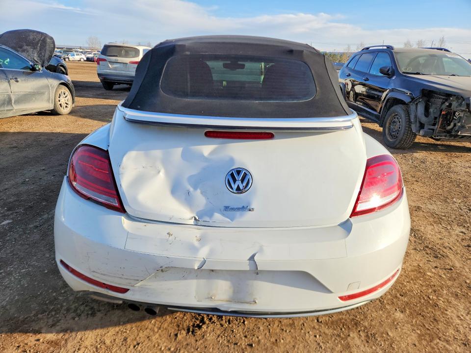 Продажа на аукционе авто 2019 Volkswagen Beetle S, vin: 3VW5DAAT0KM502240, номер лота: 77735675