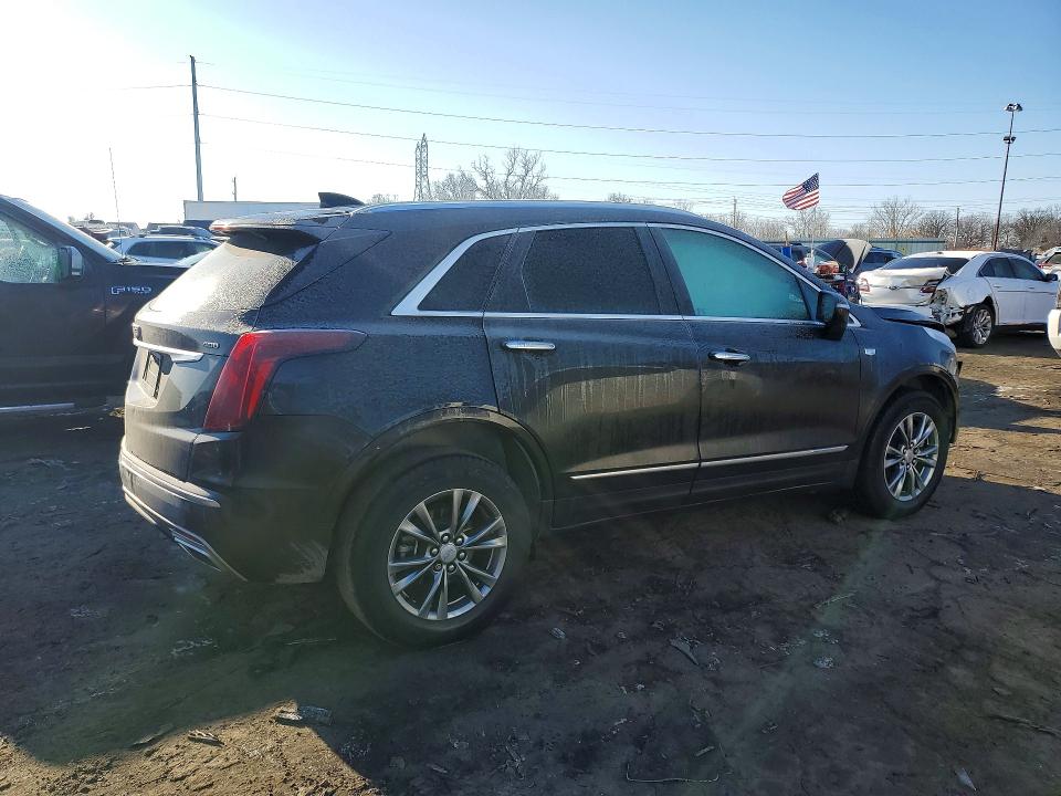 77316765 :رقم المزاد ، 1GYKNCRS7MZ102794 vin ، 2021 Cadillac Xt5 مزاد بيع