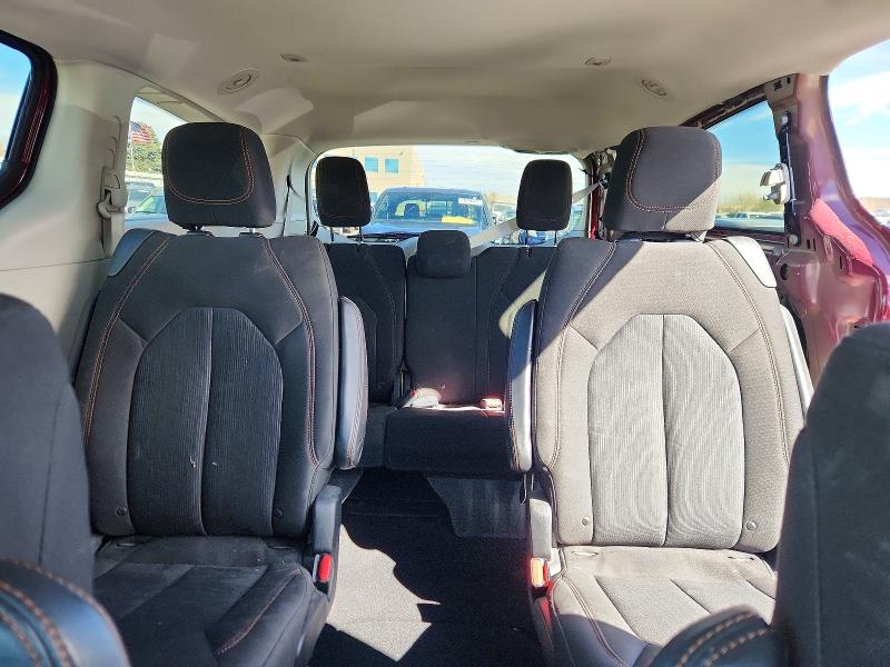 77687745 :رقم المزاد ، 2C4RC1DG9HR515687 vin ، 2017 Chrysler Pacifica مزاد بيع