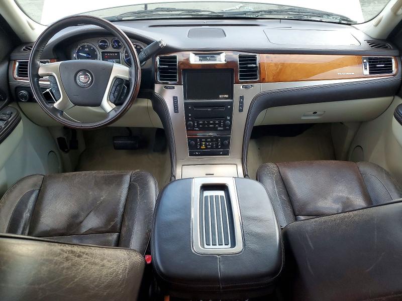 76030095 :رقم المزاد ، 1GYUKKEF4AR195502 vin ، 2010 Cadillac Escalade مزاد بيع