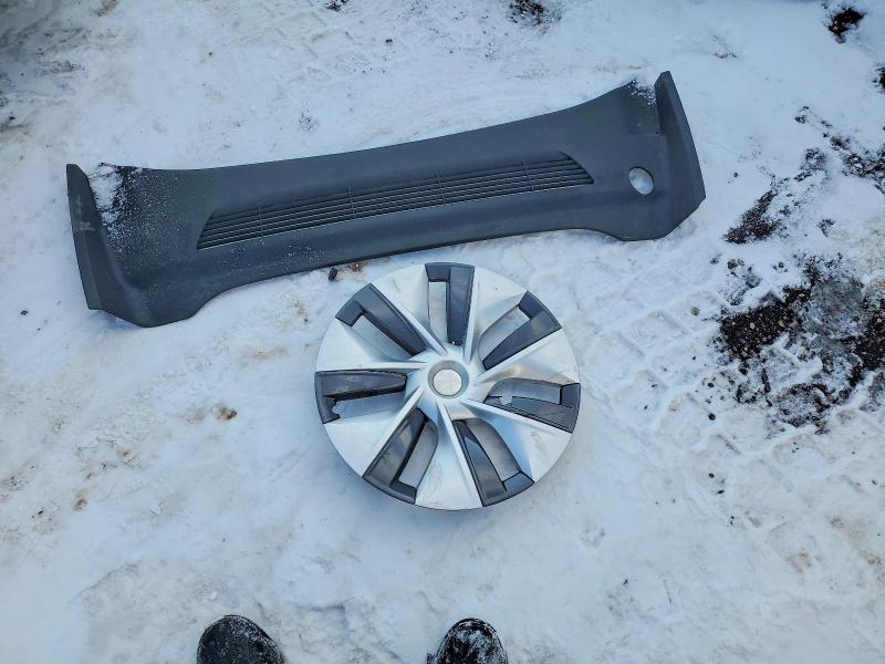 74549135 :رقم المزاد ، LRWYGDEE0PC027277 vin ، 2023 Tesla Model Y مزاد بيع